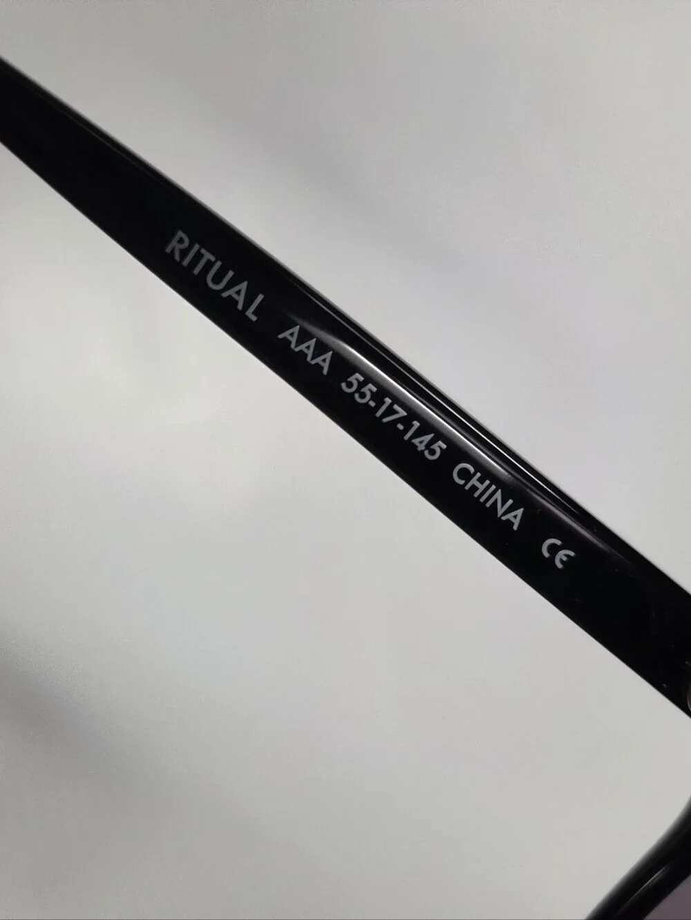MVMT Ritual Classic Square Sunglasses - Black Frame